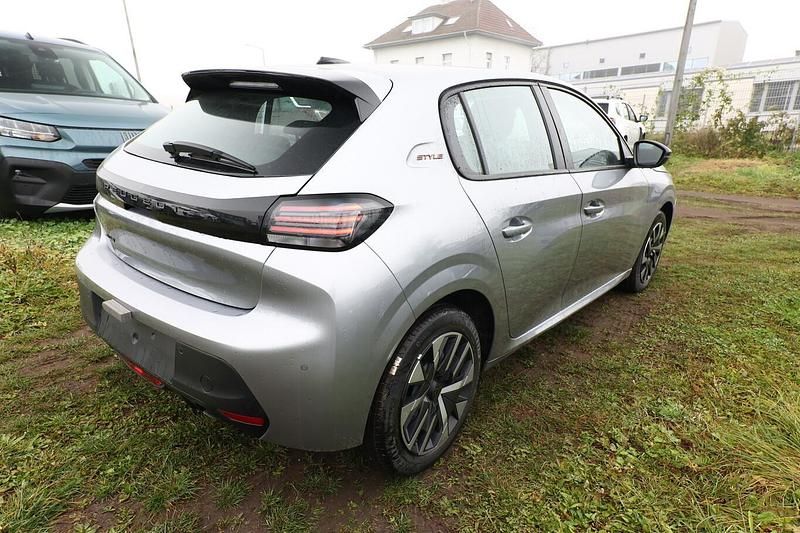 Neu Peugeot 208 Style 101 PS (74 kW) 2026 Artense grau metallic Kleinwagen