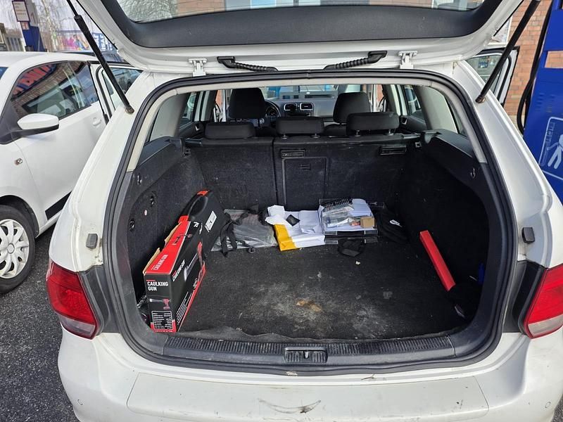 Gebraucht VW Golf VII 105 PS (77 kW) 2013 Weiß Kombi