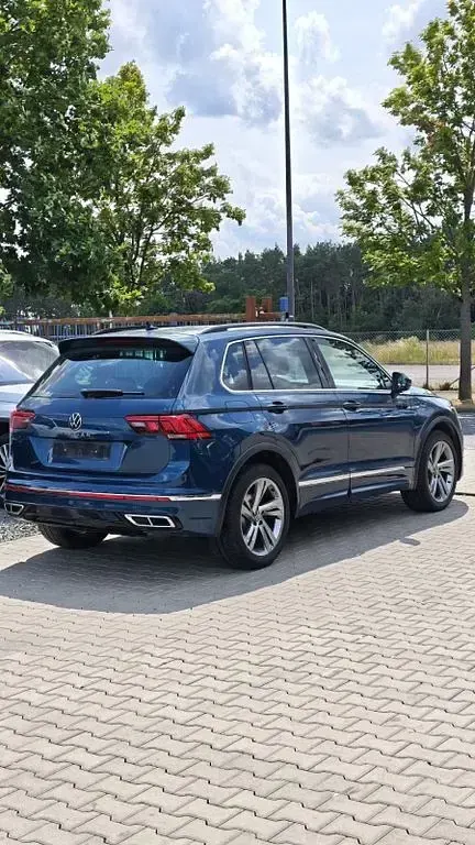 Gebraucht VW Tiguan R-line 150 PS (110 kW) 2022 Blau SUV