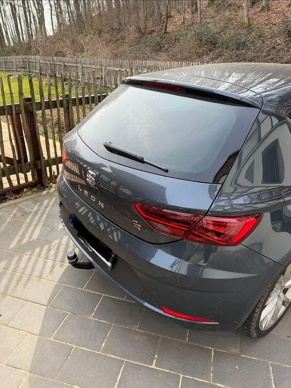 Gebraucht Seat Leon FR 150 PS (110 kW) 2021 Grau Limousine