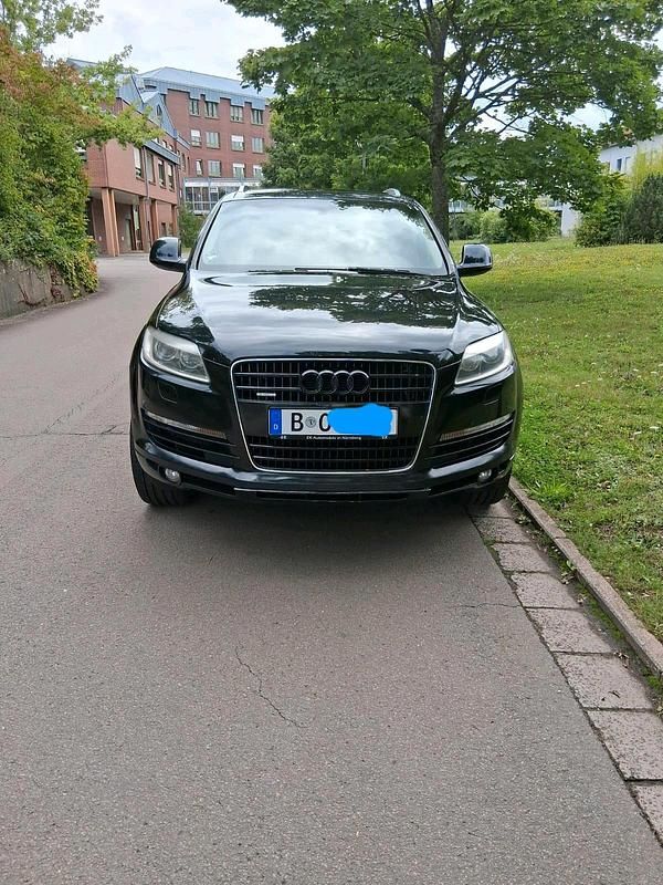 Schwarz Gebraucht 2008 Audi Q7 SUV | 9.999 € (Fairer Preis) - Bild 1/4