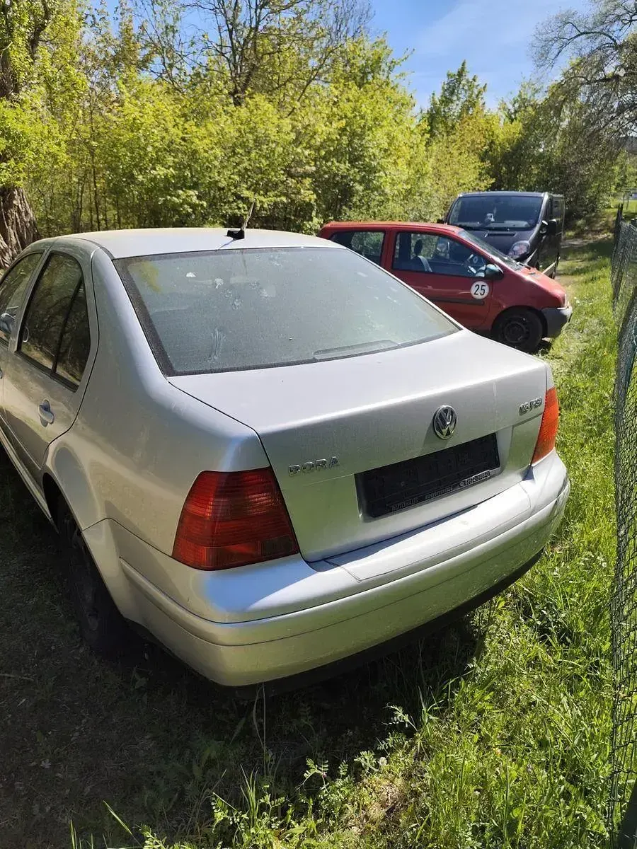 Gebraucht VW Bora Highline 110 PS (80 kW) 2002 Silber Limousine