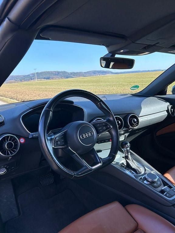 Gebraucht Audi TT Roadster Ambiente 179 PS (131 kW) 2016 Schwarz Cabrio