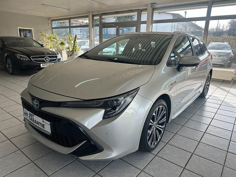 Gebraucht Toyota Corolla Team 152 PS (111 kW) 2021 Silber Kombi