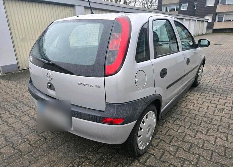 Second-hand Opel Corsa 75 CP (55 kW) 2002 Argintiu Hatchback