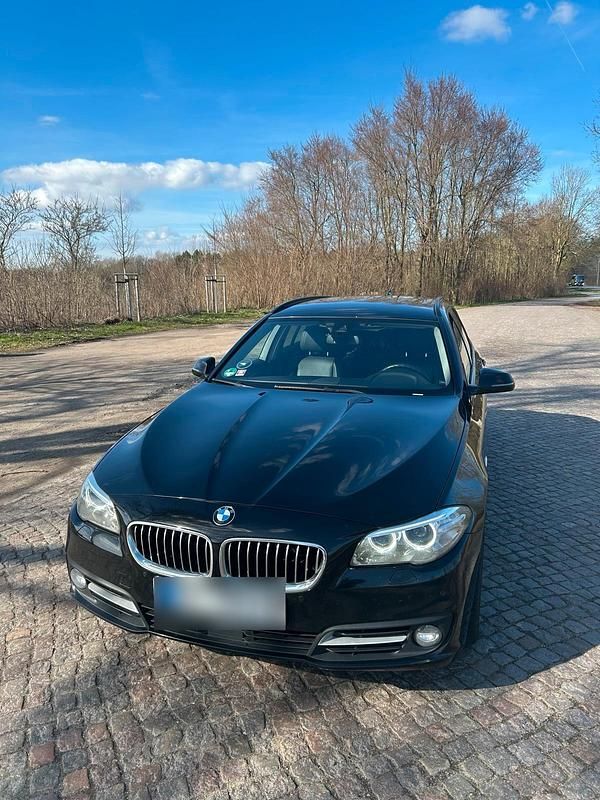 Gebraucht BMW 520 190 PS (139 kW) 2016 Schwarz Kombi
