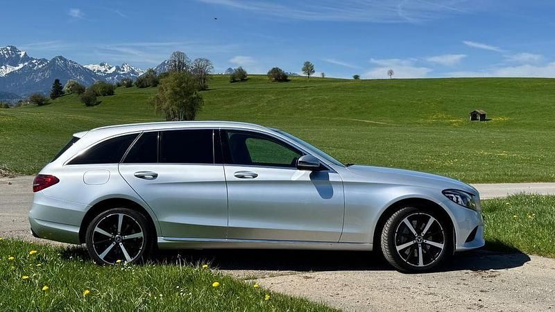 Gebraucht Mercedes C400 333 PS (244 kW) 2019 Grau Limousine