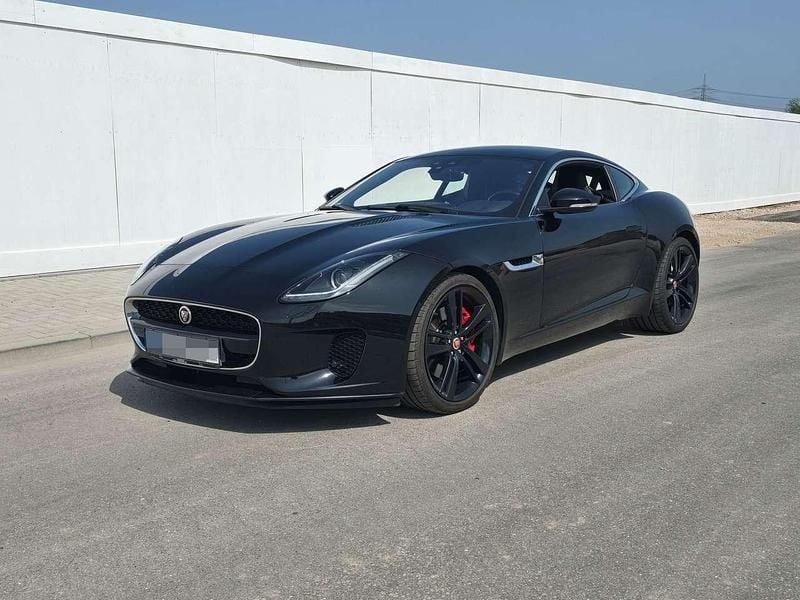 Schwarz Gebraucht 2018 Jaguar F-Type Coupé | 38.500 € (Fairer Preis) - Bild 1/4