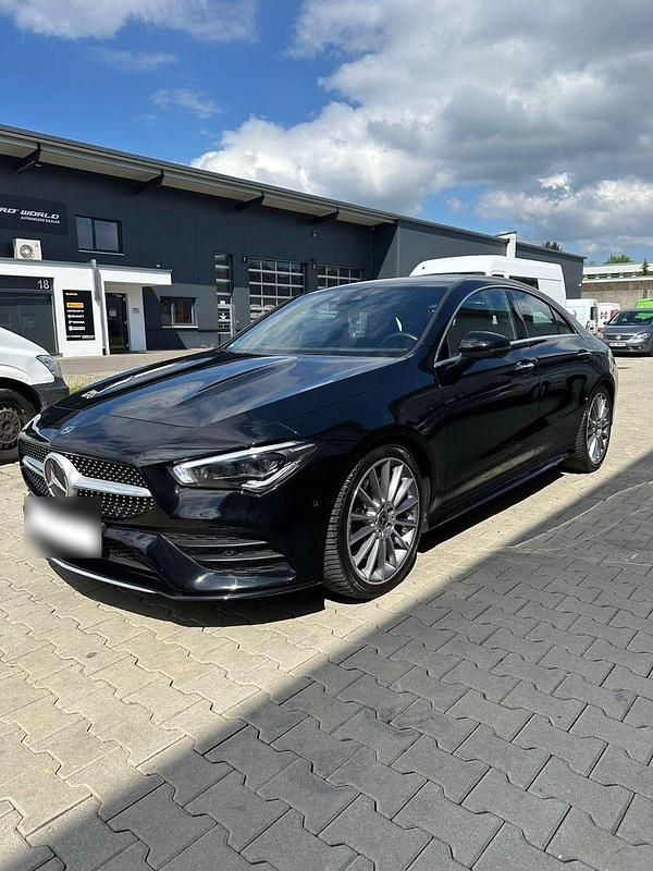 Gebraucht Mercedes CLA220 AMG line 190 PS (139 kW) 2019 Schwarz Limousine