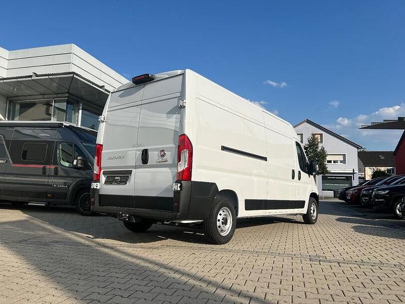 Gebraucht Fiat Ducato 140 PS (102 kW) 2024 Weiss Van