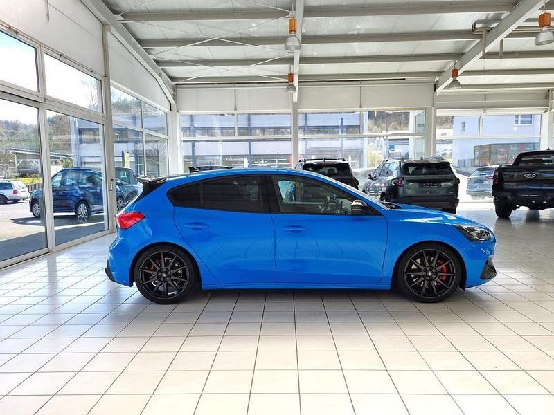 Gebraucht Ford Focus ST 280 PS (205 kW) 2021 Nitroblau Limousine