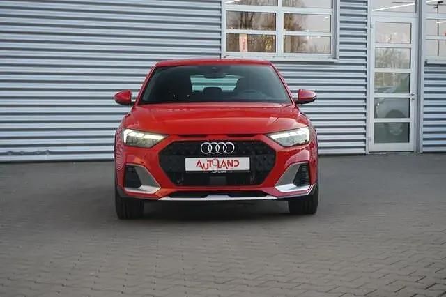 Second-hand Audi A1 Comfort 150 CP (110 kW) 2020 Roșu SUV