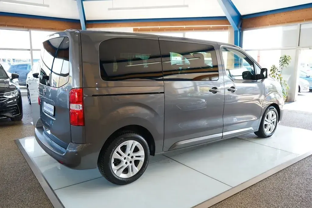 Gebraucht Opel Zafira Life 177 PS (130 kW) 2022 Braun Van / Kleinbus