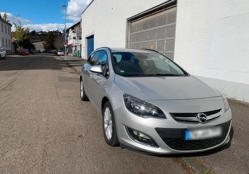 Silber Gebraucht 2013 Opel Astra Kombi | 3.600 € (Fairer Preis) - Bild 1/4