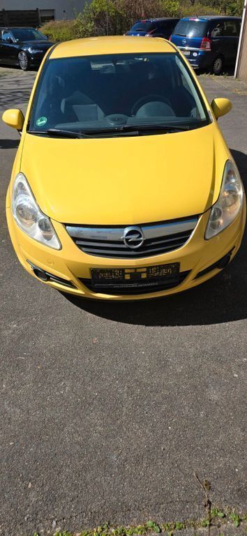 Gelb Gebraucht 2009 Opel Corsa Selection Limousine | 1.780 € (Superpreis) - Bild 1/4