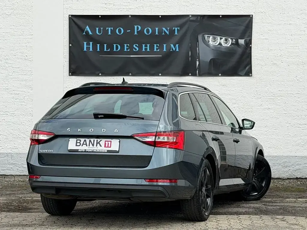 Gebraucht Skoda Superb Ambition 190 PS (139 kW) 2020 Grau Kombi