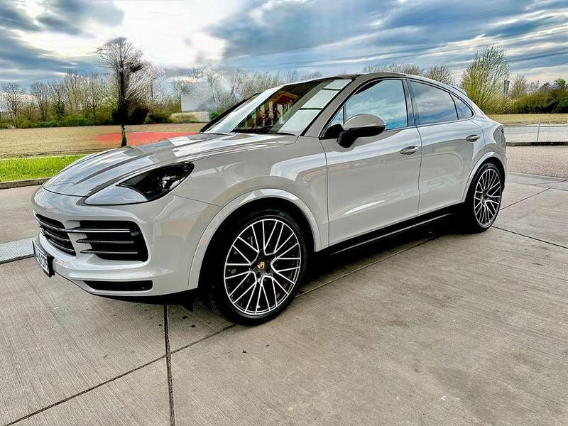 Grau Gebraucht 2023 Porsche Cayenne Coupe Platinum Edition Coupé | 86.400 € (Fairer Preis) - Bild 1/4