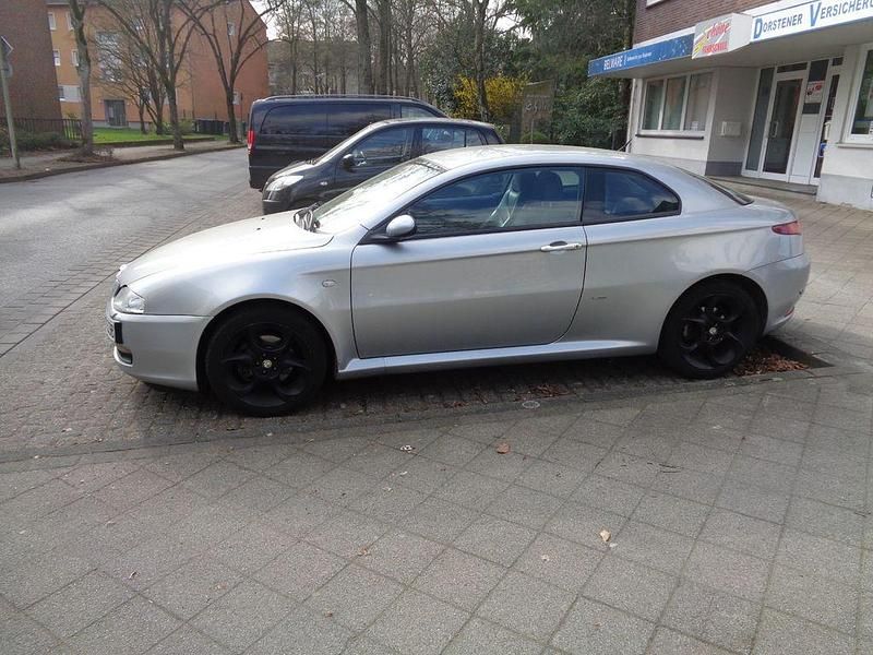 Gebraucht Alfa Romeo GT Progression 166 PS (122 kW) 2006 Silber Coupé