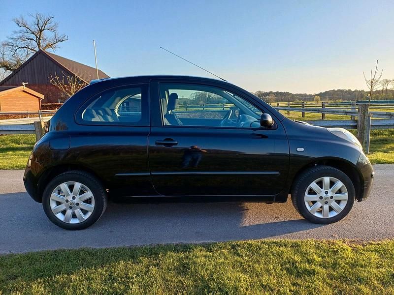 Gebraucht Nissan Micra 66 PS (48 kW) 2008 Schwarz Kleinwagen