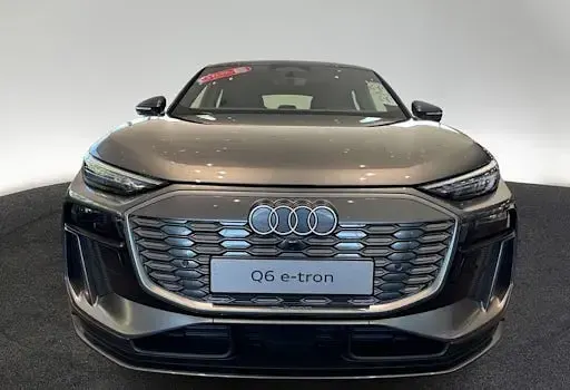 Neu Audi Q6 Sportback e-tron Performance 239 kW (326 PS) 2026 Grau SUV