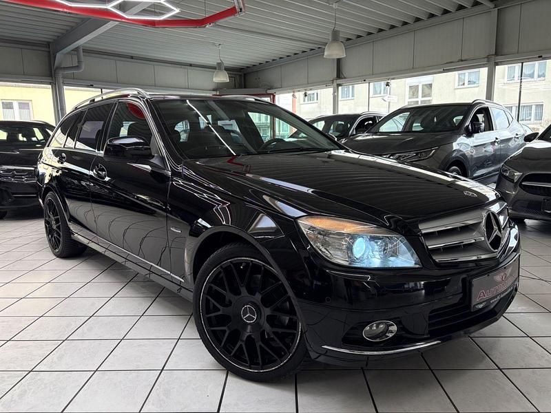 Gebraucht Mercedes 220 Elegance 170 PS (125 kW) 2007 Schwarz Kombi