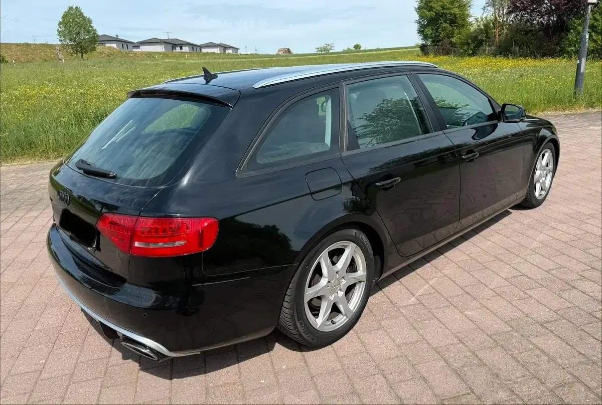 Gebraucht Audi A4 239 PS (175 kW) 2010 Schwarz Kombi