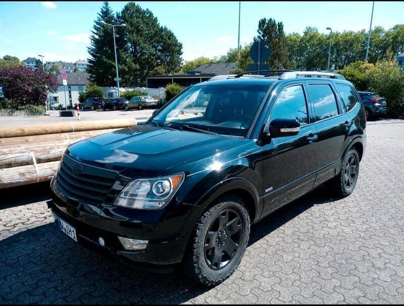 Schwarz Gebraucht 2009 Kia Borrego 2 SUV | 7.499 € - Bild 1/4