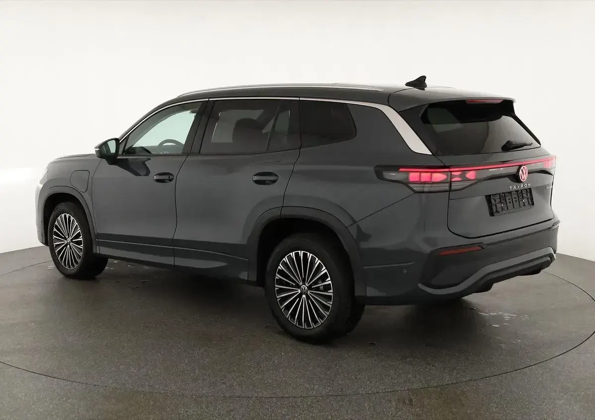 Neu VW Tayron Life 204 PS (150 kW) 2025 Delfin grau metallic SUV