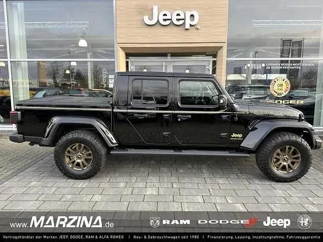Schwarz Gebraucht 2023 Jeep Gladiator Overland SUV | 69.890 € (Etwas zu teuer) - Bild 1/4