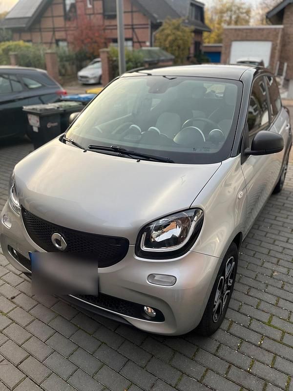 Schwarz Gebraucht 2017 Smart ForFour Passion Kleinwagen | 5.499 € (Superpreis) - Bild 1/4
