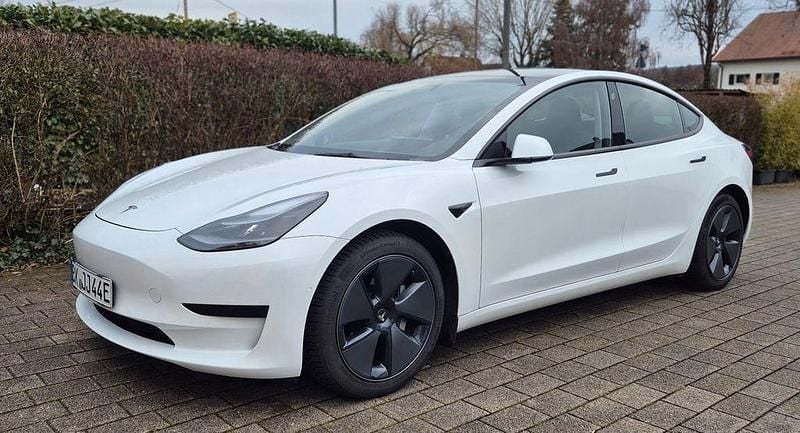 Gebraucht Tesla Model 3 RWD 239 kW (325 PS) 2021 Weiß Limousine