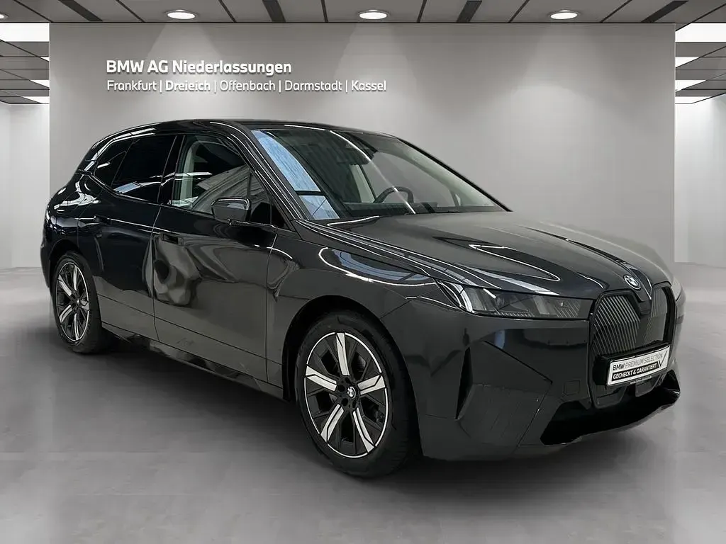 Gebraucht BMW iX 300 kW (408 PS) 2025 Grau SUV