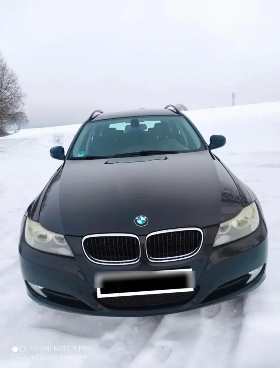 Gebraucht BMW 318 150 PS (110 kW) 2010 Schwarz Kombi