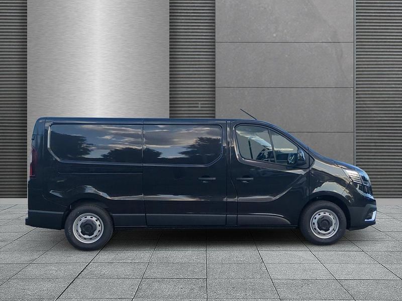 Neu Renault Trafic 170 PS (125 kW) 2025 Tenebroschwarz Van / Kleinbus