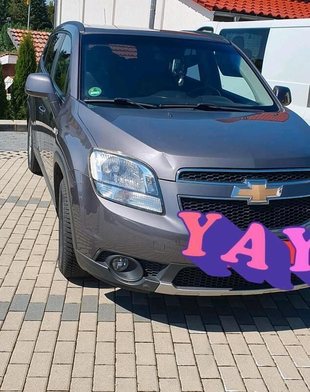 Grau Gebraucht 2012 Chevrolet Orlando Limousine | 5.500 € (Fairer Preis) - Bild 1/4