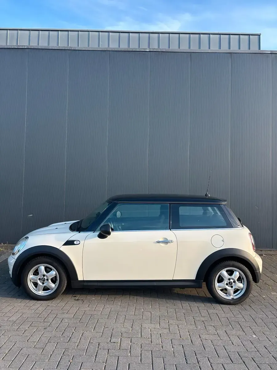 Gebraucht Mini Cooper 95 PS (69 kW) 2009 Beige Kleinwagen