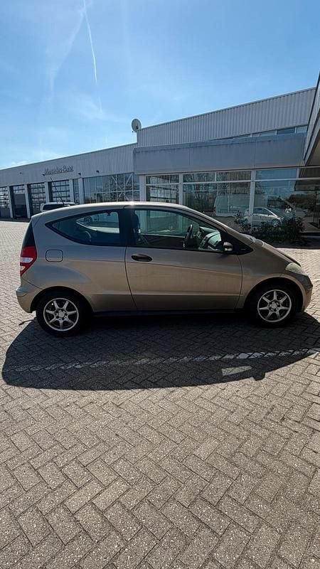 Gebraucht Mercedes A170 116 PS (85 kW) 2005 Gold Kleinwagen