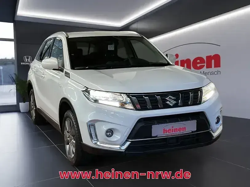 Gebraucht Suzuki Vitara Comfort 129 PS (94 kW) 2021 Weiss SUV