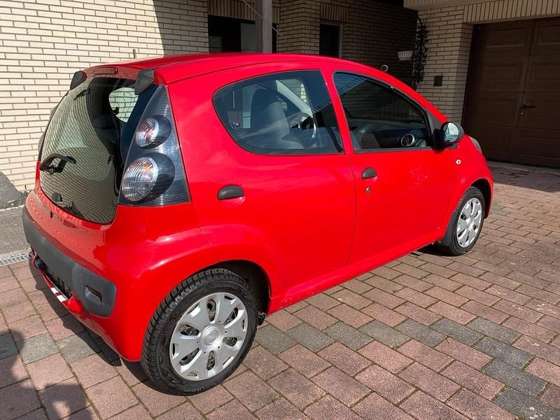 Gebraucht Citroën C1 68 PS (50 kW) 2008 Rot Kleinwagen