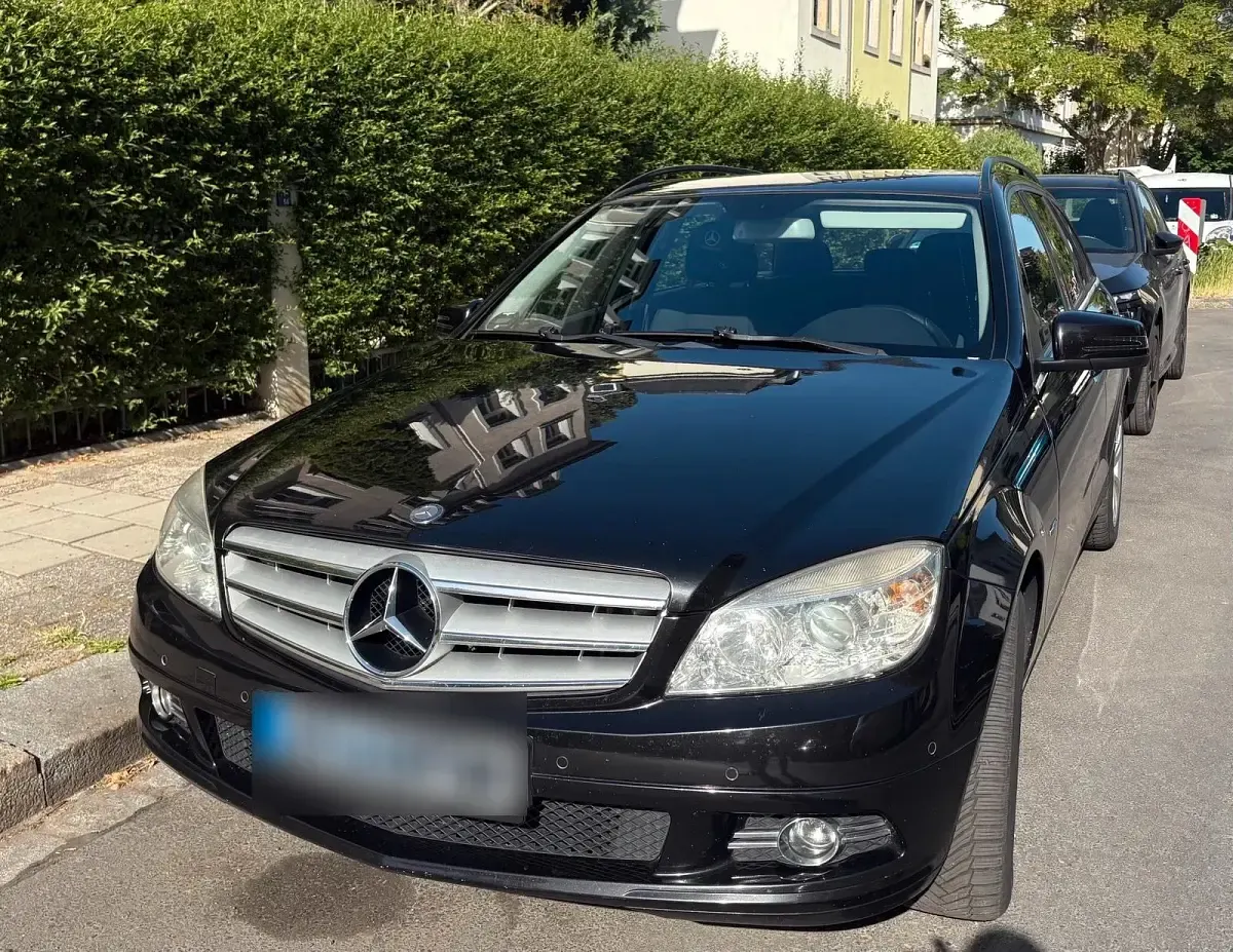 Gebraucht Mercedes C180 156 PS (114 kW) 2009 Schwarz Kombi