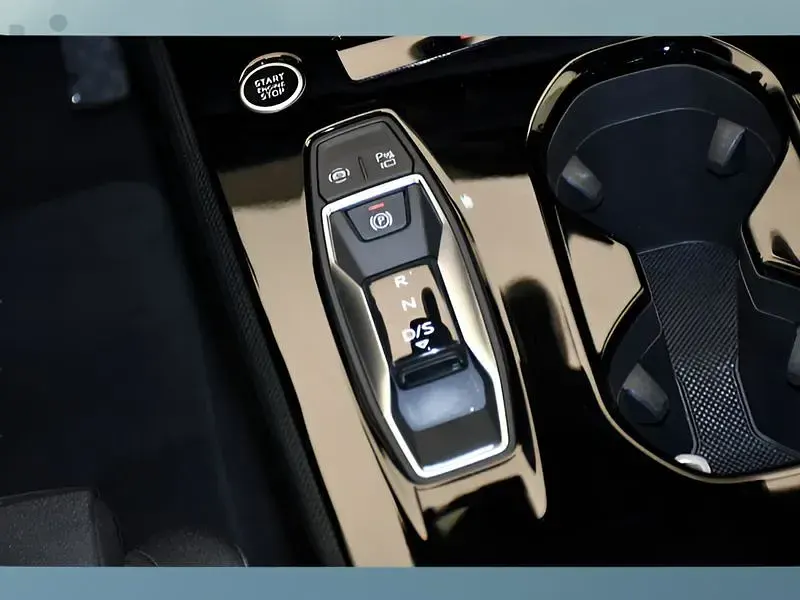 Gebraucht Audi A5 204 PS (150 kW) 2024 Weiß Kombi