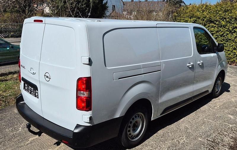 Gebraucht Opel Vivaro 144 PS (105 kW) 2024 Weiß Van / Kleinbus