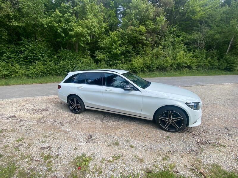 Weiß Gebraucht 2019 Mercedes C220 Avantgarde Kombi | 19.998 € (Fairer Preis) - Bild 1/4