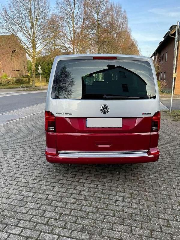 Gebraucht VW Multivan 199 PS (146 kW) 2020 Silber Van / Kleinbus