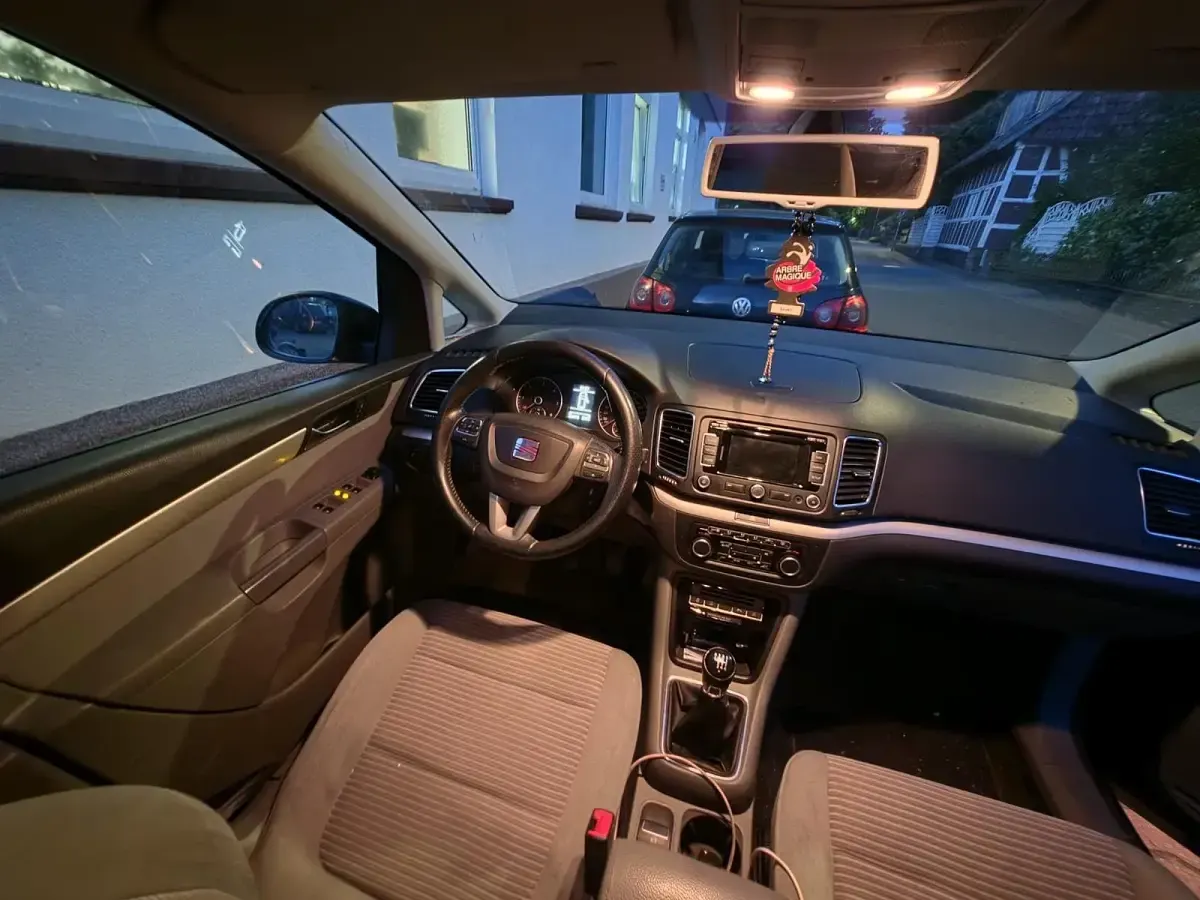 Używany Seat Alhambra 140 KM (102 kW) 2012 Szary Minivan