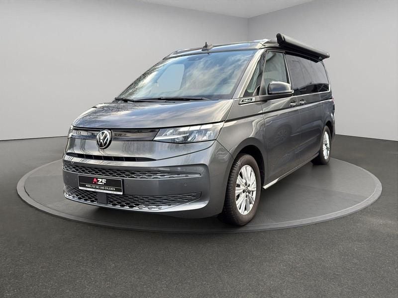 Gebraucht VW California Beach 150 PS (110 kW) 2025 Indiumgrau metallic Van