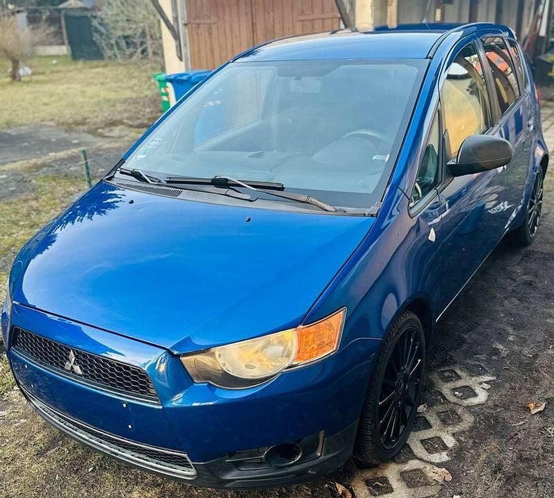 Gebraucht Mitsubishi Colt Invite 95 PS (69 kW) 2009 Blau Kleinwagen