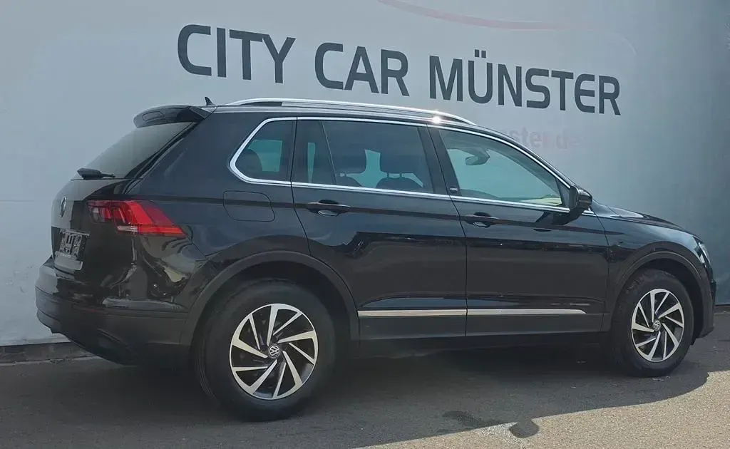 Gebraucht VW Tiguan Sound 179 PS (131 kW) 2017 Schwarz SUV