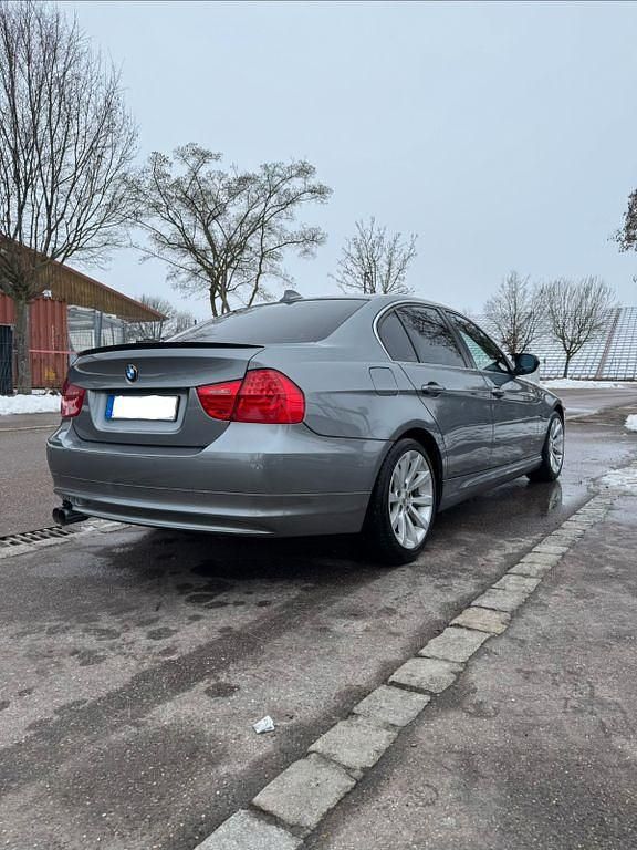 Gebraucht BMW 325 M Performance 218 PS (160 kW) 2008 Grau Limousine