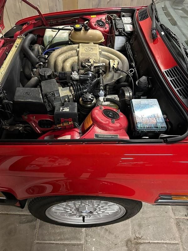 Gebraucht BMW 325 Performance 171 PS (125 kW) 1987 Rot Cabrio